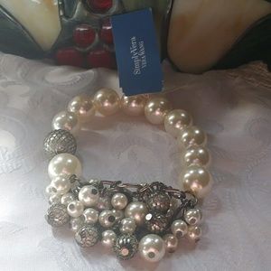 Signed simply Vera bracelet